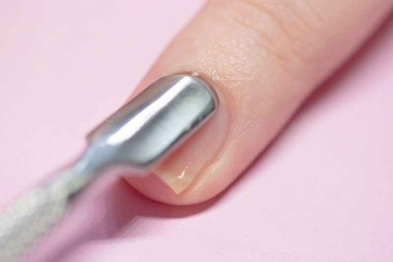 easy-nail-care-cuticle-remover